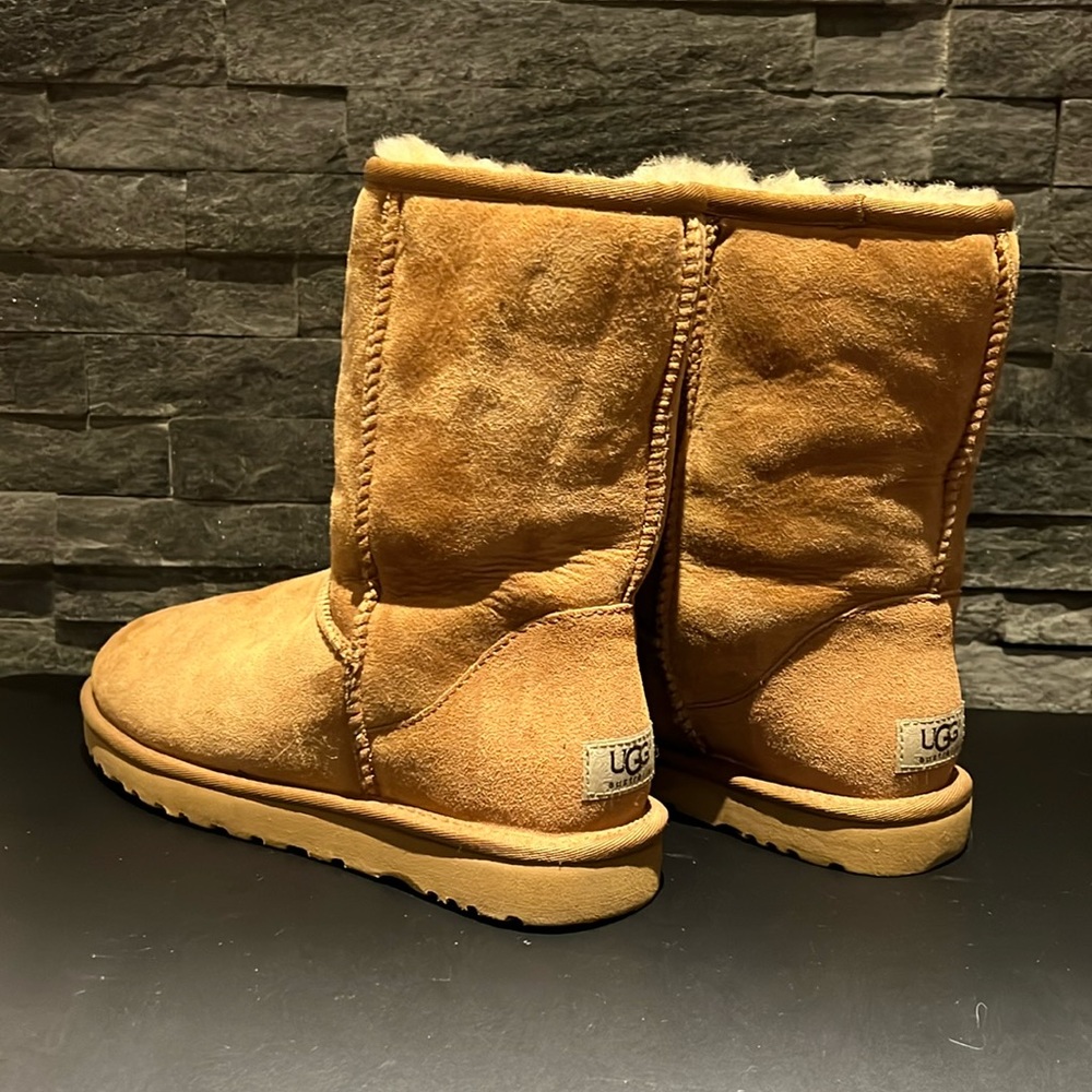 Ugg size 9 woman’s boots.